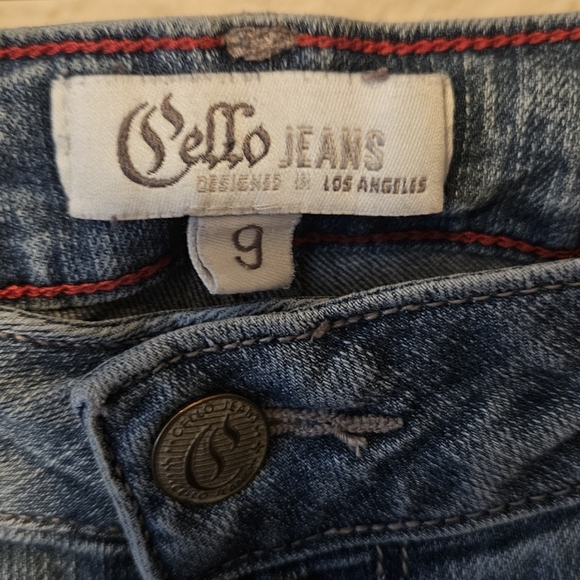 Jeans - Picture 2 of 3